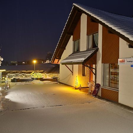Ruhige Zimmer Im Gruenen Und Studio Im Naherholungsgebiet Sigigen Bagian luar foto